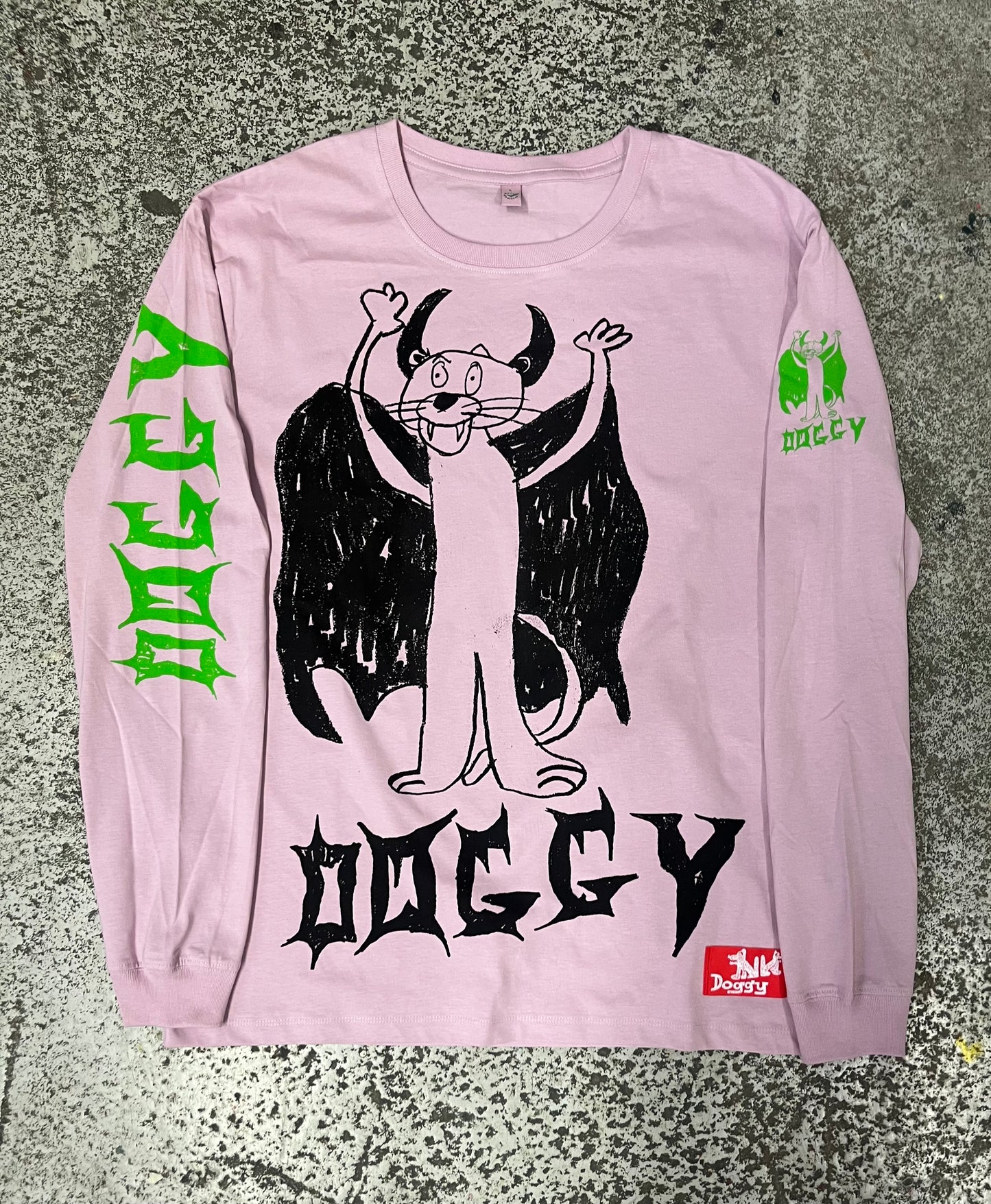 Dracula 1 long sleeve pink black green