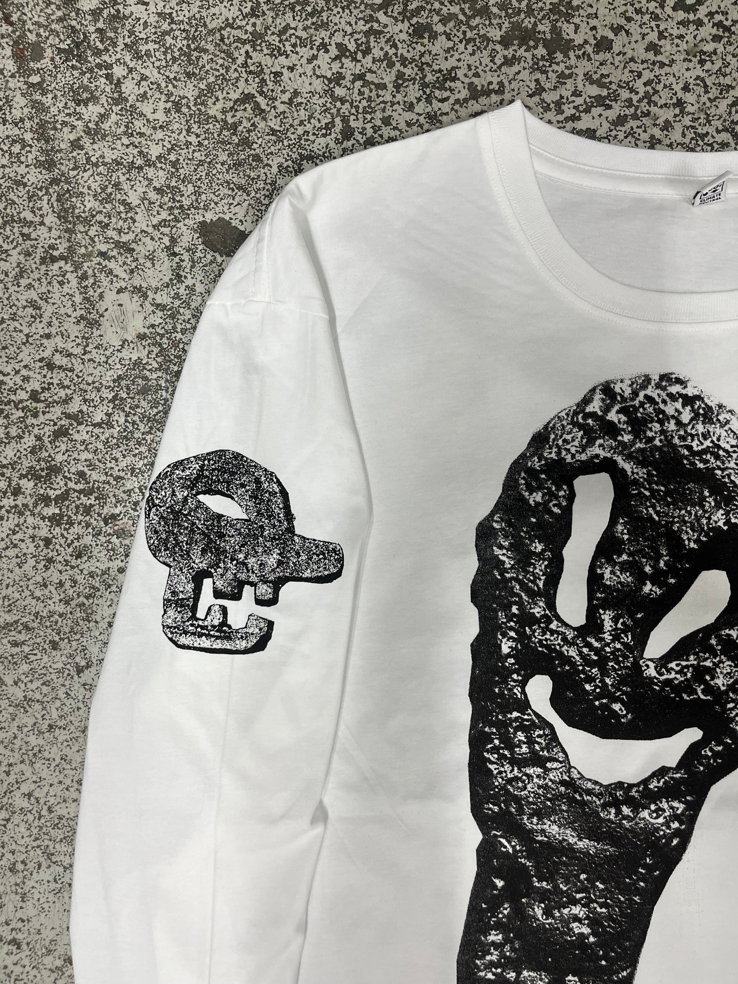Skeleton Key long sleeve white